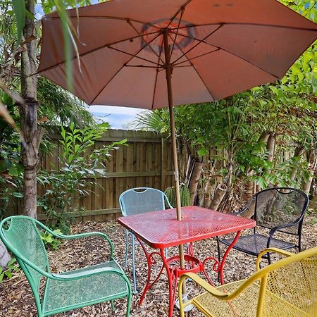 Vibrant Rockledge Home About 2 Mi To Cocoa Village! Екстериор снимка